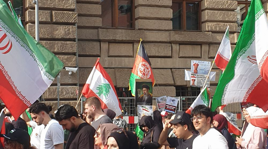 Hisbollah-Anhänger beim Al-Quds-Marsch in Berlin